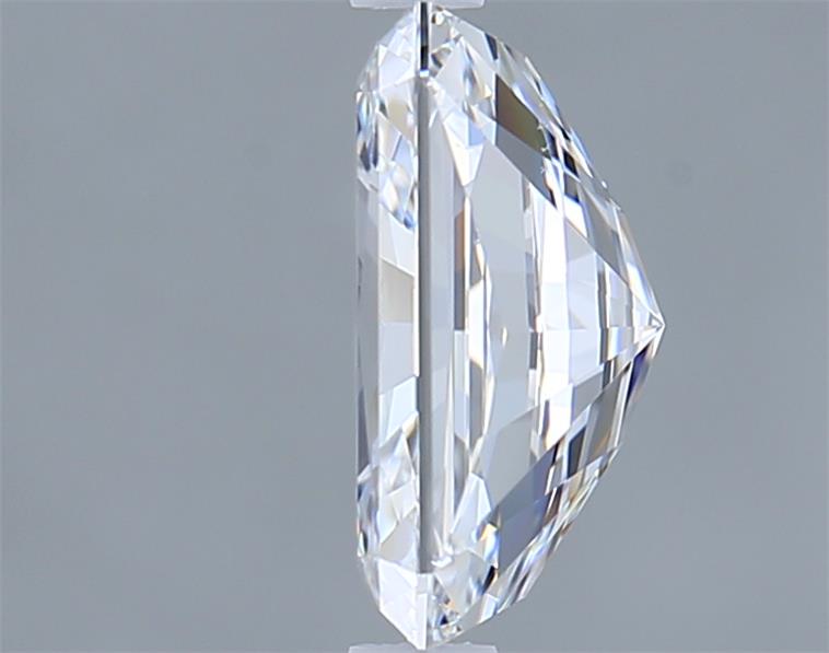 2.01 Carat Radiant Lab Diamond :: Greenstar spin frame 01