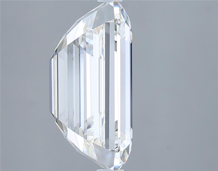 7.09 Carat Emerald Lab Diamond :: Greenstar spin frame 01