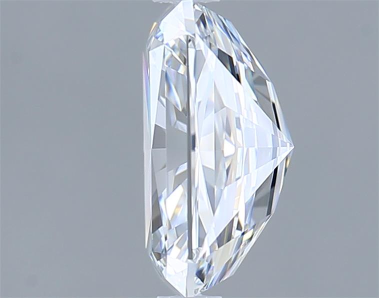 2.05 Carat Radiant Lab Diamond :: Greenstar spin frame 01