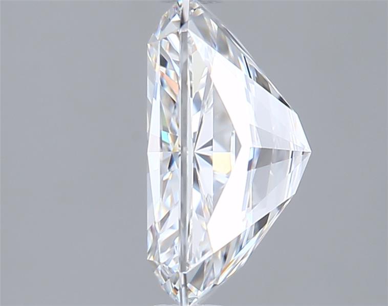2.48 Carat Radiant Lab Diamond :: Greenstar spin frame 01