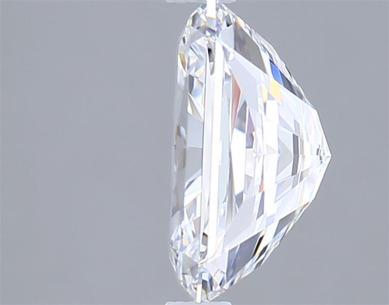 2.04 Carat Radiant Lab Diamond :: Greenstar spin frame 01