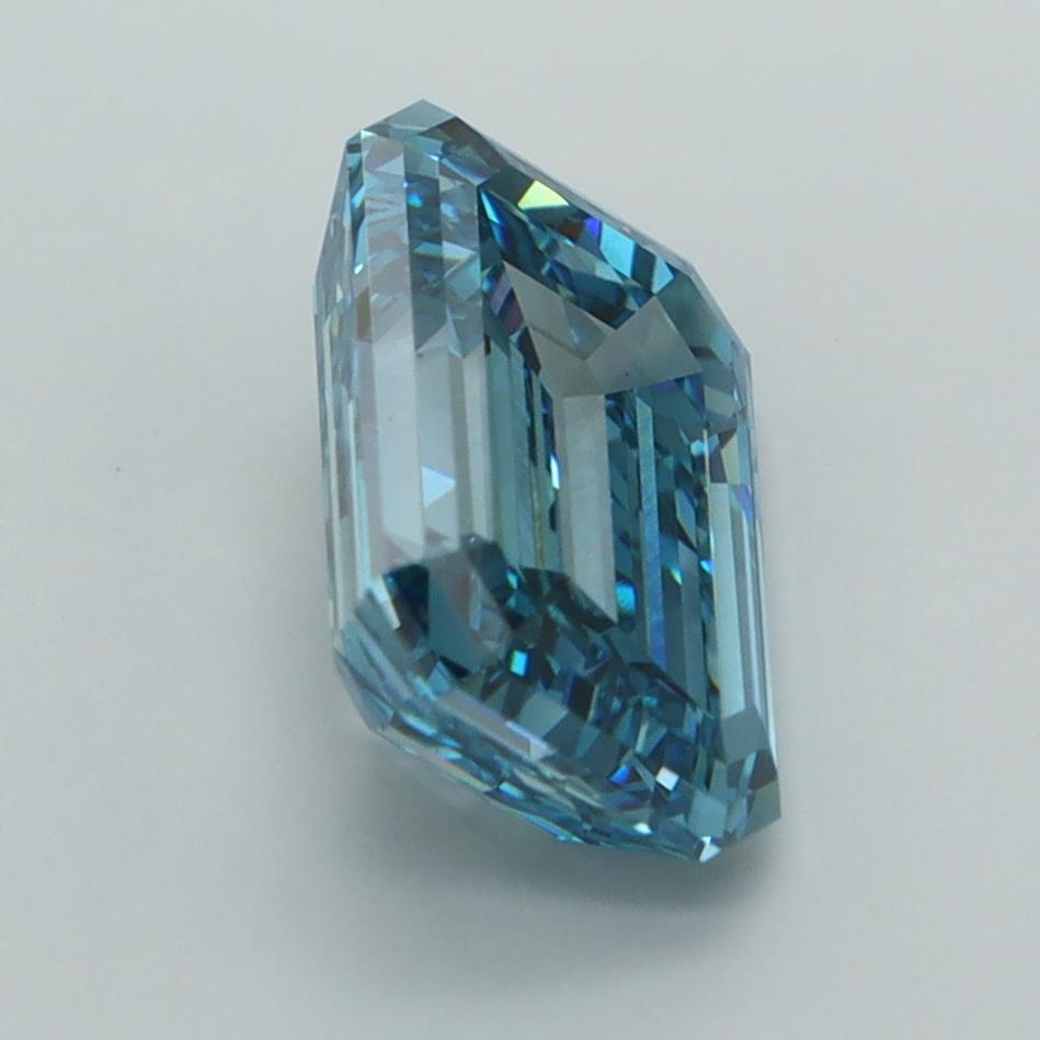 3.06 Carat Emerald Lab Diamond :: Greenstar spin frame 01