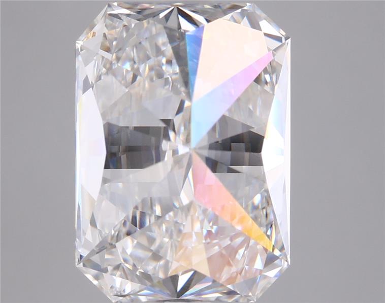 5.02 Carat Radiant Lab Diamond :: Greenstar spin frame 01