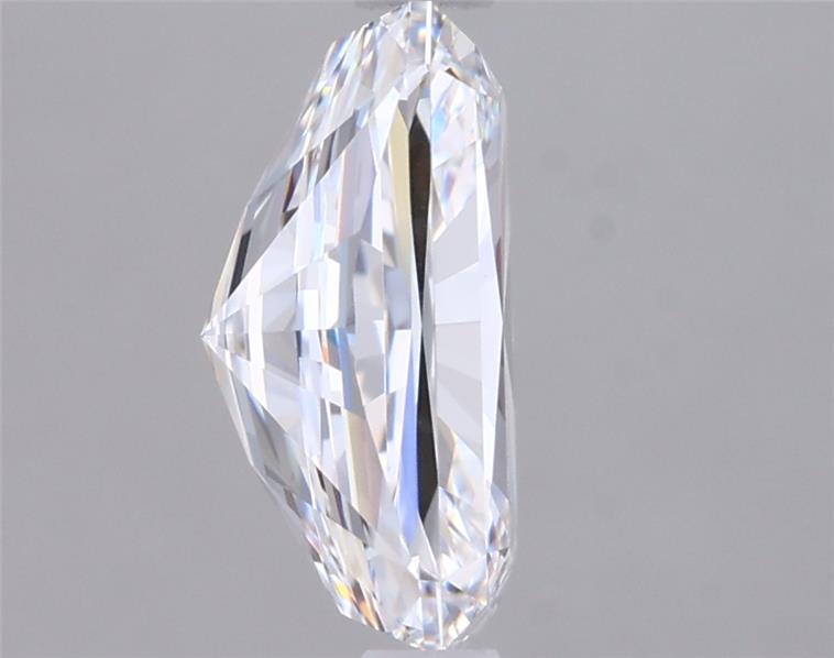 2.03 Carat Radiant Lab Diamond :: Greenstar spin frame 01