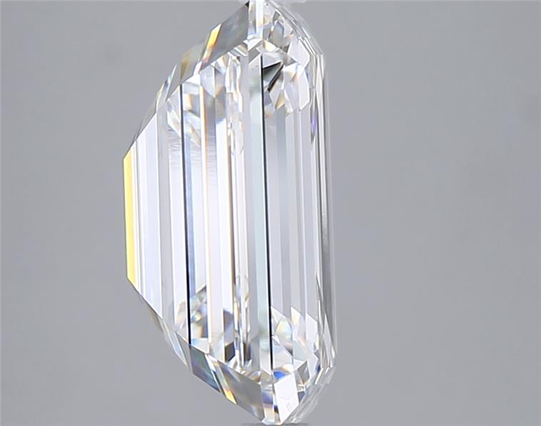 5.03 Carat Emerald Lab Diamond :: Greenstar spin frame 01