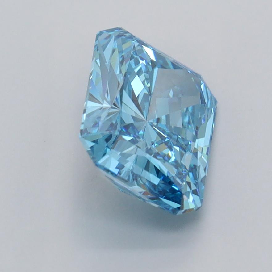 2.13 Carat Radiant Lab Diamond :: Greenstar spin frame 01