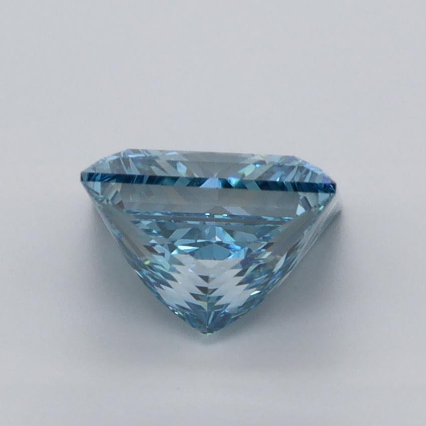 2.05 Carat Princess Lab Diamond :: Greenstar spin frame 01