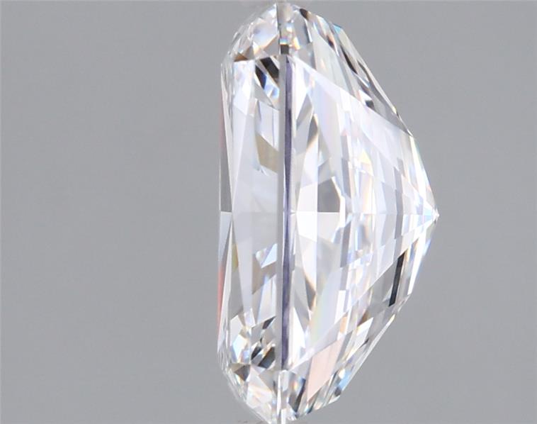 3.01 Carat Radiant Lab Diamond :: Greenstar spin frame 01
