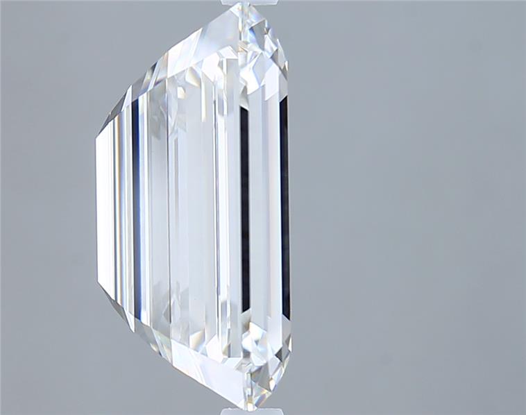 8.08 Carat Emerald Lab Diamond :: Greenstar spin frame 01
