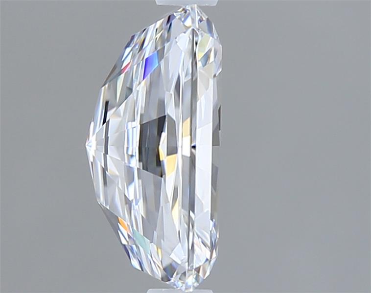 2.00 Carat Radiant Lab Diamond :: Greenstar spin frame 01