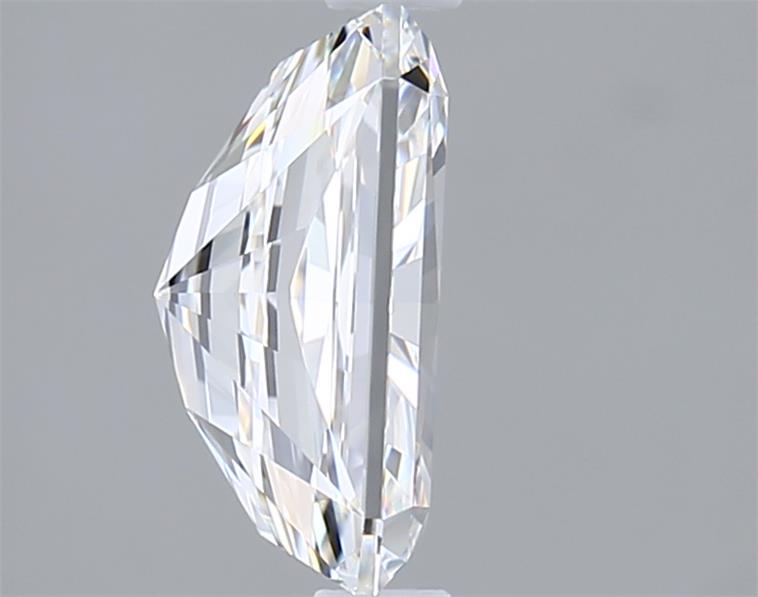 2.10 Carat Radiant Lab Diamond :: Greenstar spin frame 01