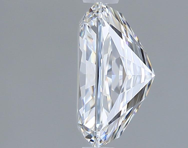 2.07 Carat Radiant Lab Diamond :: Greenstar spin frame 01