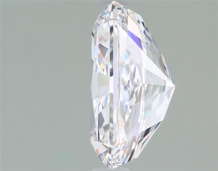 2.16 Carat Radiant Lab Diamond :: Greenstar spin frame 01
