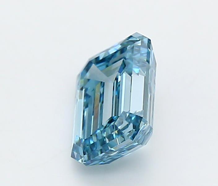 1.51 Carat Emerald Lab Diamond :: Greenstar spin frame 01