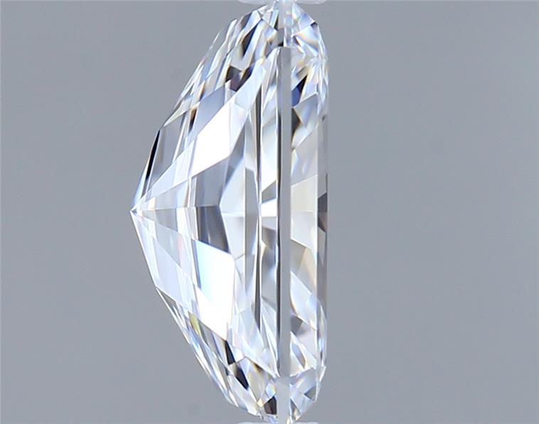 2.11 Carat Radiant Lab Diamond :: Greenstar spin frame 01