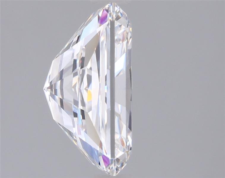 2.06 Carat Radiant Lab Diamond :: Greenstar spin frame 01