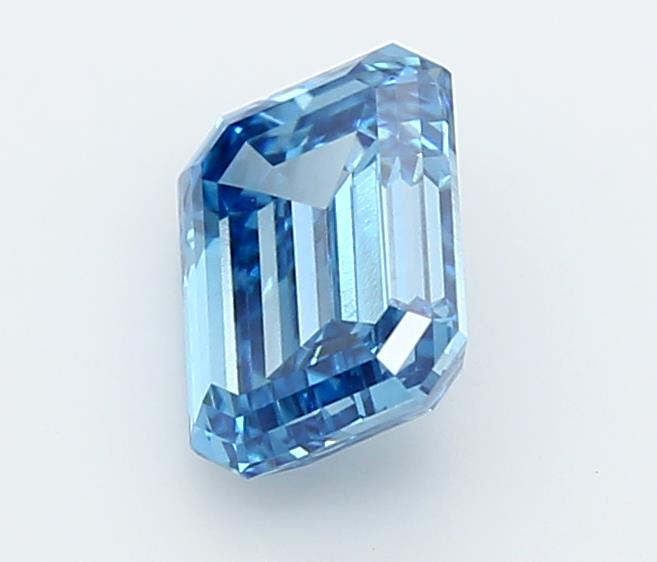 1.51 Carat Emerald Lab Diamond :: Greenstar spin frame 01