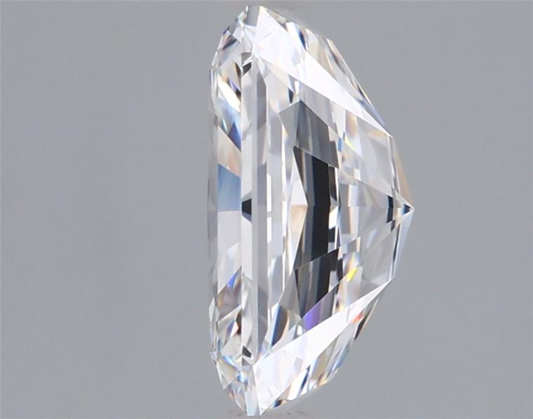 2.09 Carat Radiant Lab Diamond :: Greenstar spin frame 01