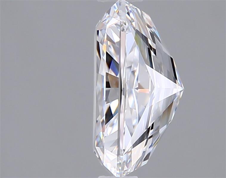 2.02 Carat Radiant Lab Diamond :: Greenstar spin frame 01