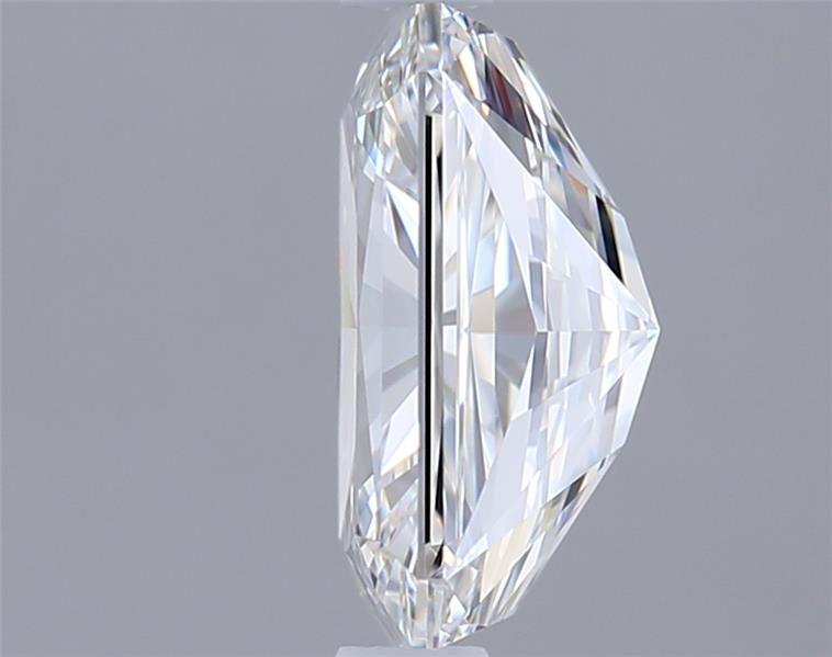 2.12 Carat Radiant Lab Diamond :: Greenstar spin frame 01