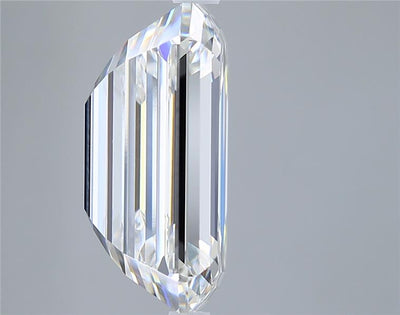 9.01 Carat Emerald Lab Diamond :: Greenstar spin frame 02