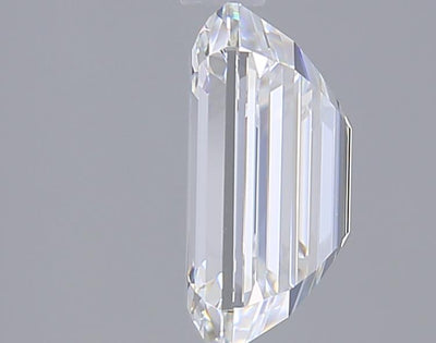 2.51 Carat Emerald Lab Diamond :: Greenstar spin frame 02