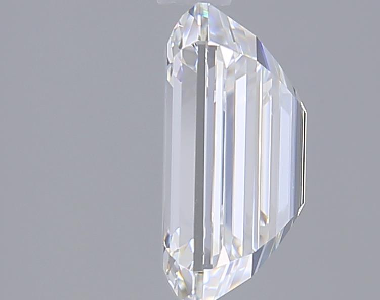 2.51 Carat Emerald Lab Diamond :: Greenstar spin frame 02