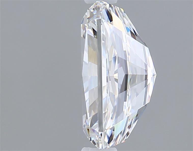 2.12 Carat Radiant Lab Diamond :: Greenstar spin frame 02