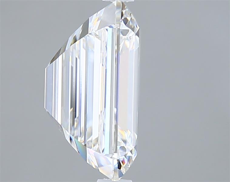 4.07 Carat Emerald Lab Diamond :: Greenstar spin frame 02