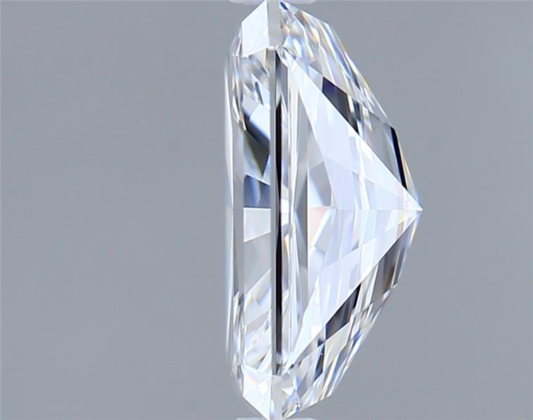 2.11 Carat Radiant Lab Diamond :: Greenstar spin frame 02