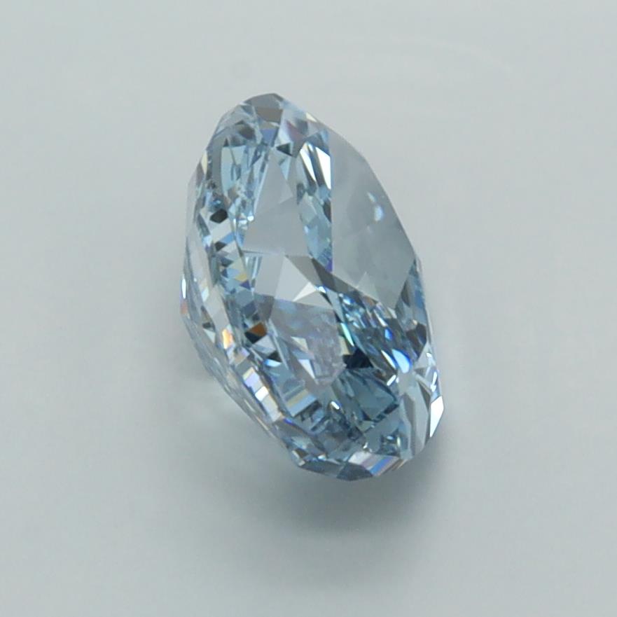 2.04 Carat Oval Lab Diamond :: Greenstar spin frame 02