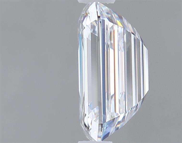 1.51 Carat Emerald Lab Diamond :: Greenstar spin frame 02