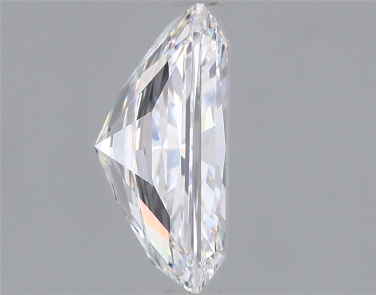 2.01 Carat Radiant Lab Diamond :: Greenstar spin frame 02