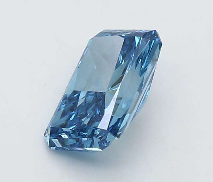 2.02 Carat Radiant Lab Diamond :: Greenstar spin frame 02
