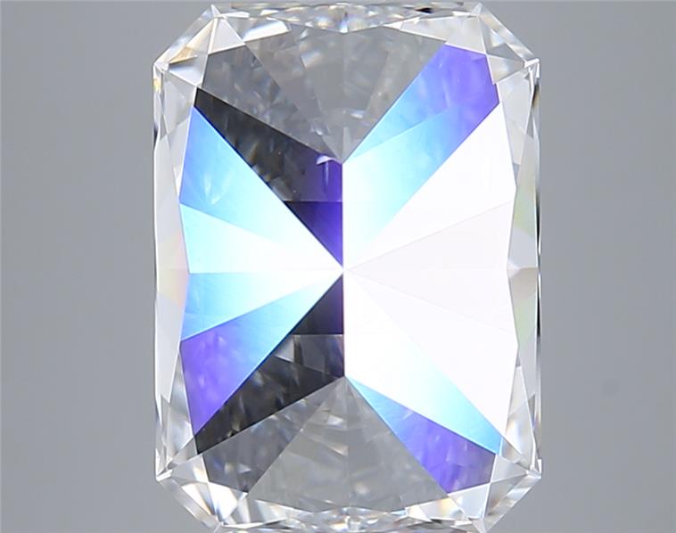 5.01 Carat Radiant Lab Diamond :: Greenstar spin frame 02
