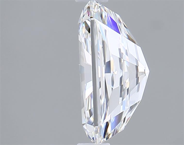 2.10 Carat Radiant Lab Diamond :: Greenstar spin frame 02