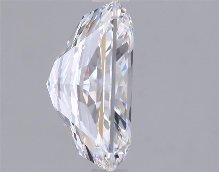 2.00 Carat Radiant Lab Diamond :: Greenstar spin frame 02