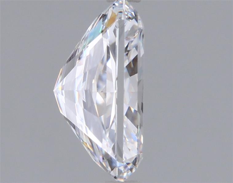 2.05 Carat Radiant Lab Diamond :: Greenstar spin frame 02