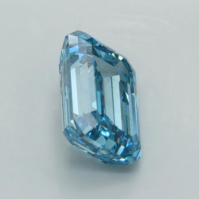 2.05 Carat Emerald Lab Diamond :: Greenstar spin frame 02