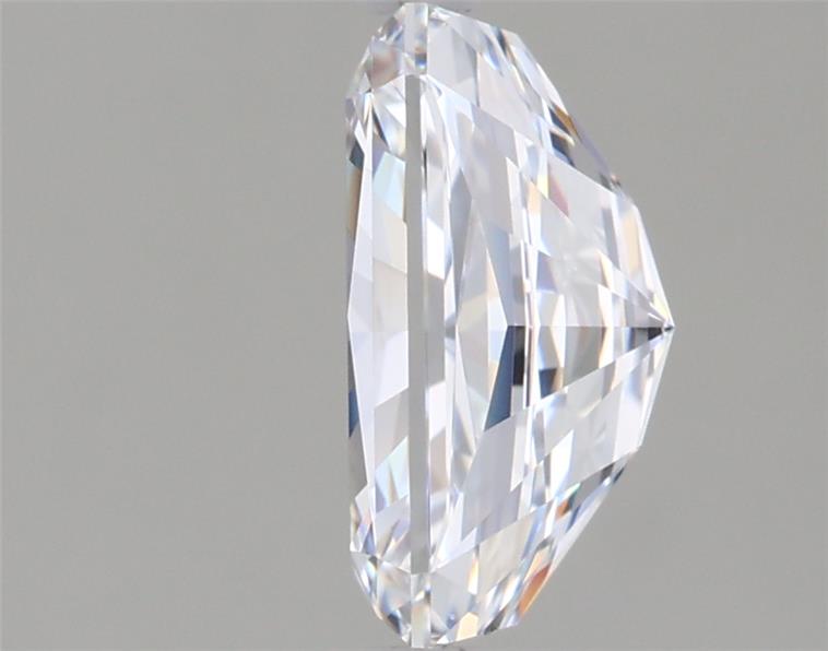 2.04 Carat Radiant Lab Diamond :: Greenstar spin frame 02