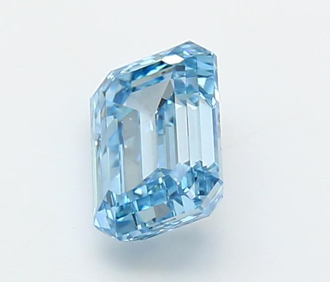 1.56 Carat Emerald Lab Diamond :: Greenstar spin frame 02