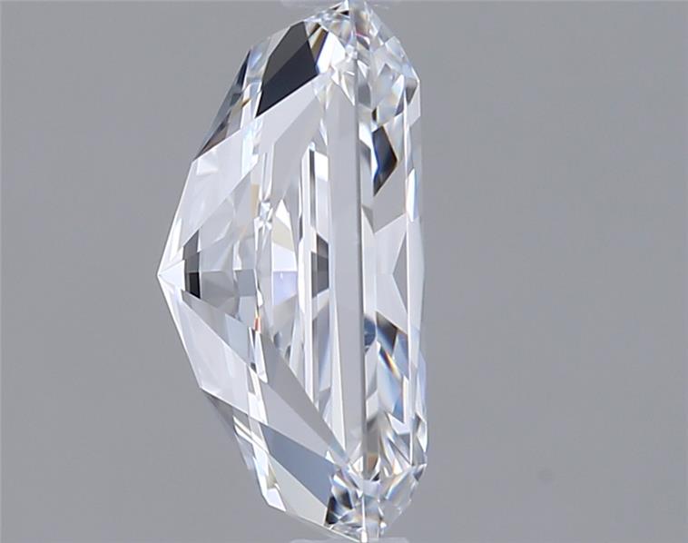 2.02 Carat Radiant Lab Diamond :: Greenstar spin frame 02