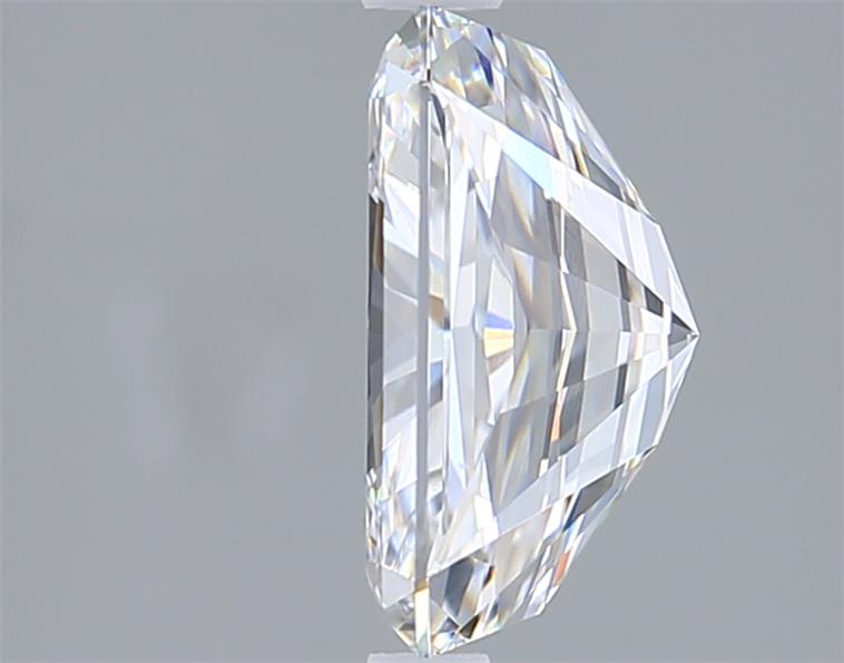 3.04 Carat Radiant Lab Diamond :: Greenstar spin frame 02