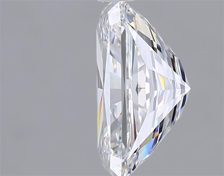 2.05 Carat Radiant Lab Diamond :: Greenstar spin frame 02