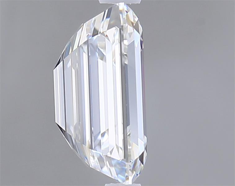 2.52 Carat Emerald Lab Diamond :: Greenstar spin frame 02