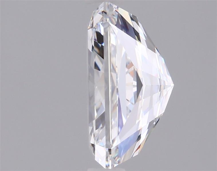 2.01 Carat Radiant Lab Diamond :: Greenstar spin frame 02