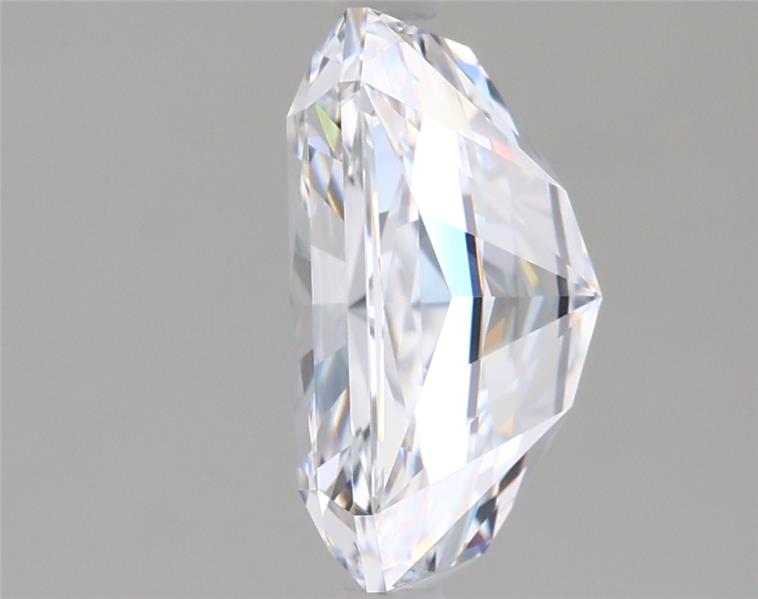 2.51 Carat Radiant Lab Diamond :: Greenstar spin frame 02