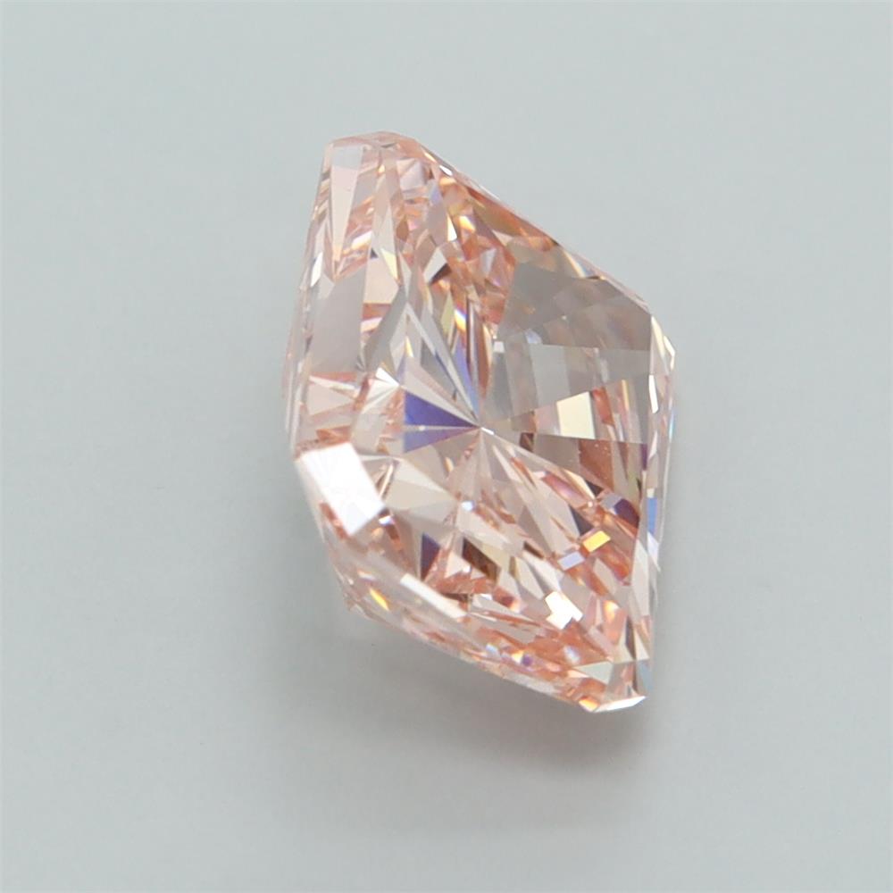 3.04 Carat Radiant Lab Diamond :: Greenstar spin frame 02