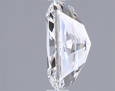 2.10 Carat Radiant Lab Diamond :: Greenstar spin frame 02