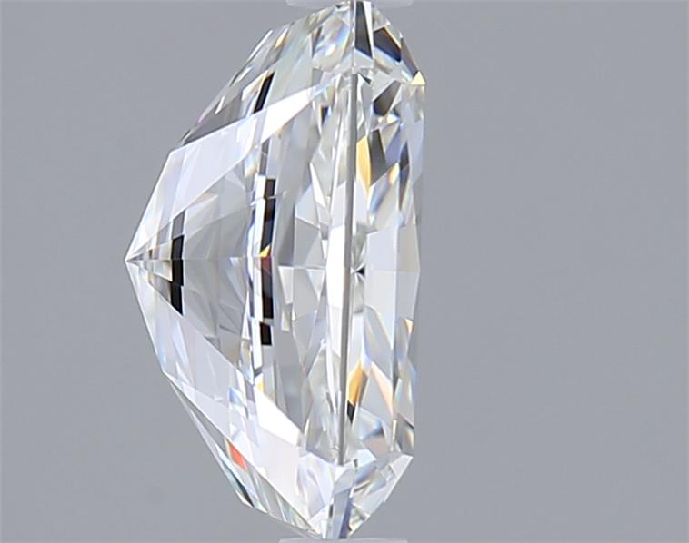 2.05 Carat Radiant Lab Diamond :: Greenstar spin frame 02